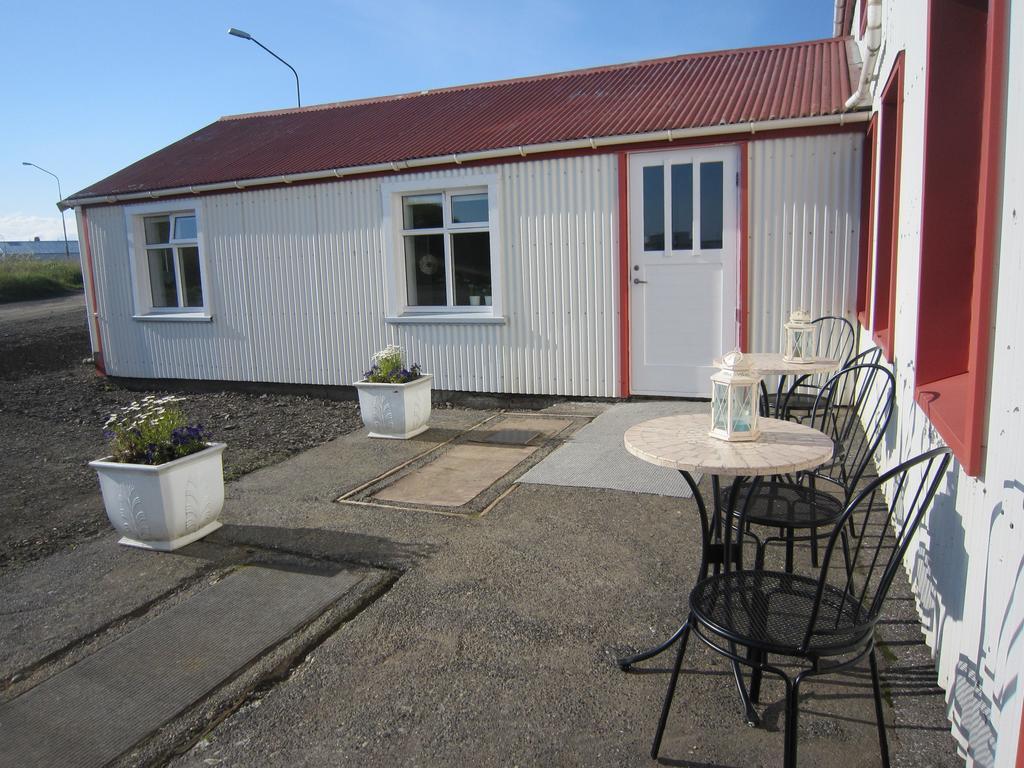 Apartment By The Sea Hofn Bagian luar foto