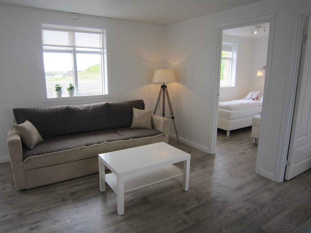 Apartment By The Sea Hofn Bagian luar foto